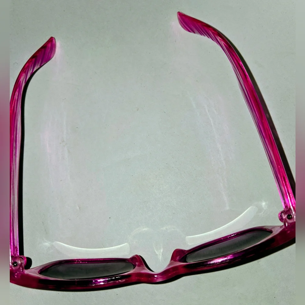 unknown stylish pink